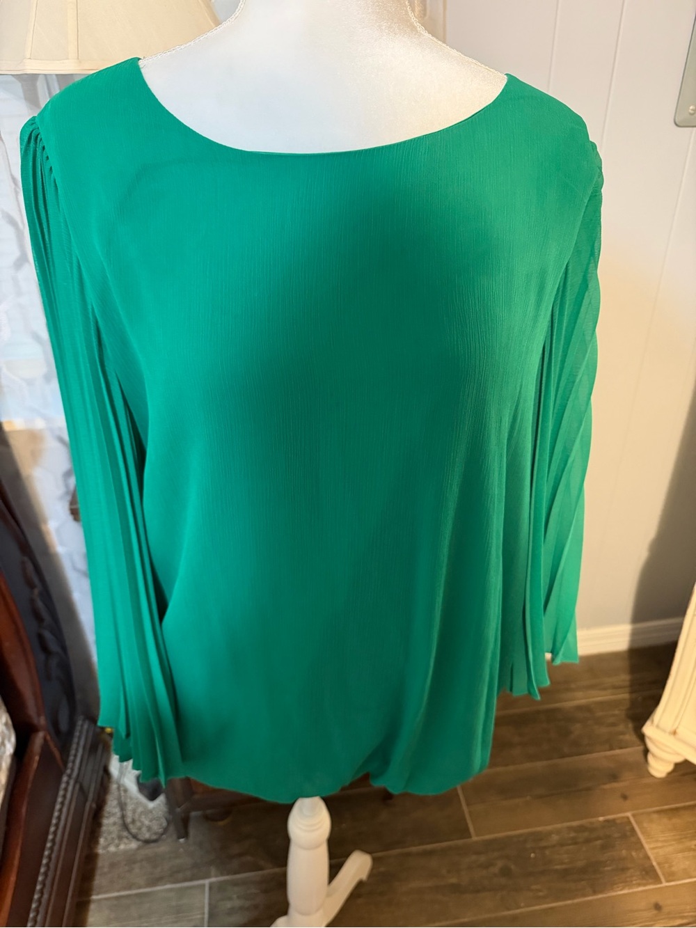 Roz & Ali Emerald Green Pleated Sleeve Tunic